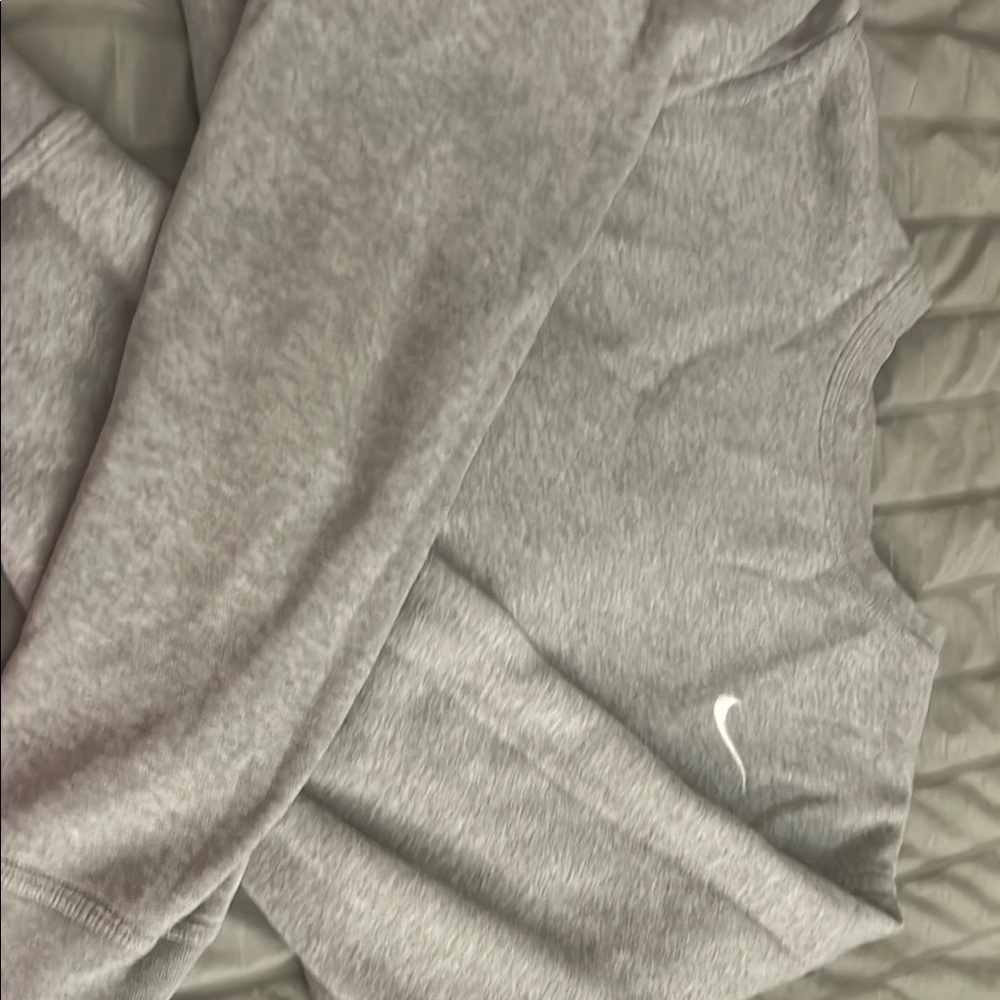 Nike Gray Crew Neck Sweater Soft Knit Casual